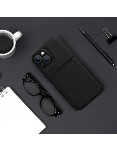 Coque iPhone 13 en silicone Noble Noir